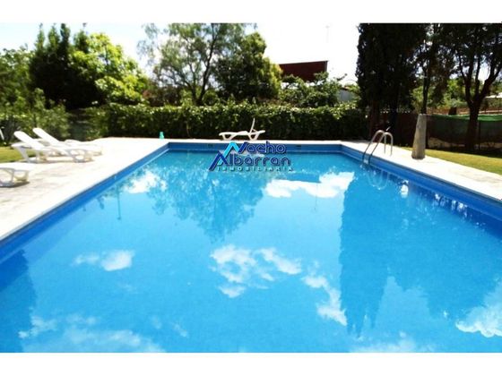 Foto 1 de Alquiler de chalet en Las Vaguadas - Urb. del Sur de 4 habitaciones con piscina y garaje