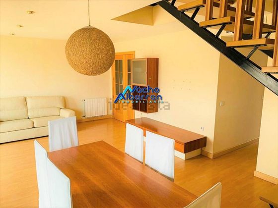 Foto 2 de Ático en venta en Huerta Rosales - Valdepasillas de 3 habitaciones con terraza y piscina
