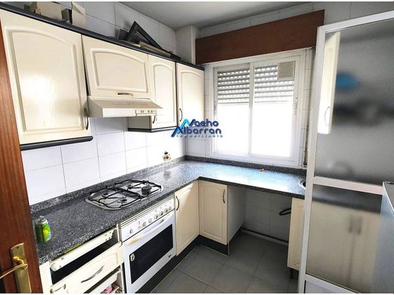 Foto 2 de Dúplex en venta en Maria Auxiliadora - Barriada LLera de 5 habitaciones con terraza y garaje