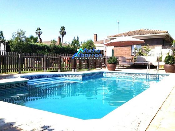 Foto 2 de Xalet en venda a Golf Guadiana de 4 habitacions amb terrassa i piscina