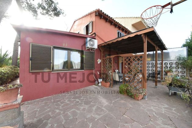 Foto 2 de Xalet en venda a Camì Paterna-Lloma del Calderer de 4 habitacions amb terrassa i piscina
