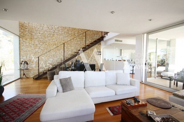 Foto 2 de Casa en venda a La Alcayna de 6 habitacions amb piscina i garatge