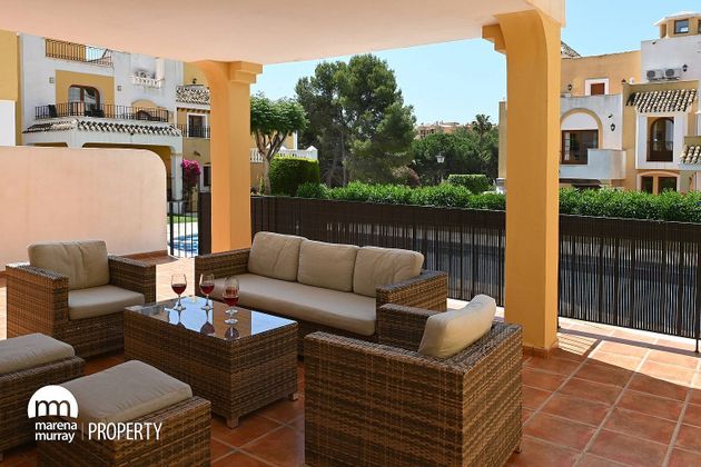 Foto 1 de Casa adossada en venda a calle Las Atalayas de 2 habitacions amb terrassa i piscina