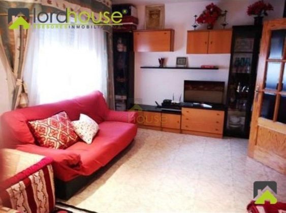 Foto 1 de Piso en venta en San Diego-Los Ángeles-San Cristóbal de 3 habitaciones con terraza y garaje