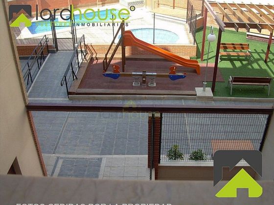 Foto 1 de Piso en venta en San Diego-Los Ángeles-San Cristóbal de 3 habitaciones con piscina y garaje