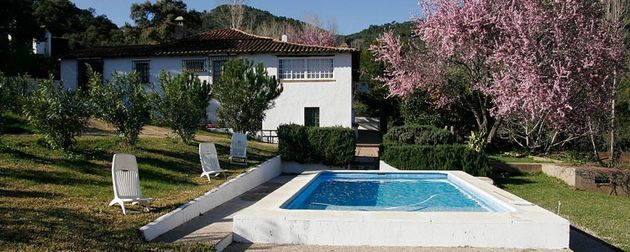 Foto 1 de Casa rural en venda a Alájar de 4 habitacions amb terrassa i piscina