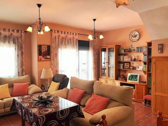 Foto 2 de Casa adossada en venda a Higuera de la Sierra de 5 habitacions amb terrassa i piscina