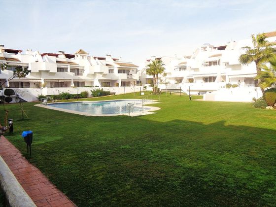 Foto 2 de Àtic en venda a avenida Del Deporte de 2 habitacions amb terrassa i piscina