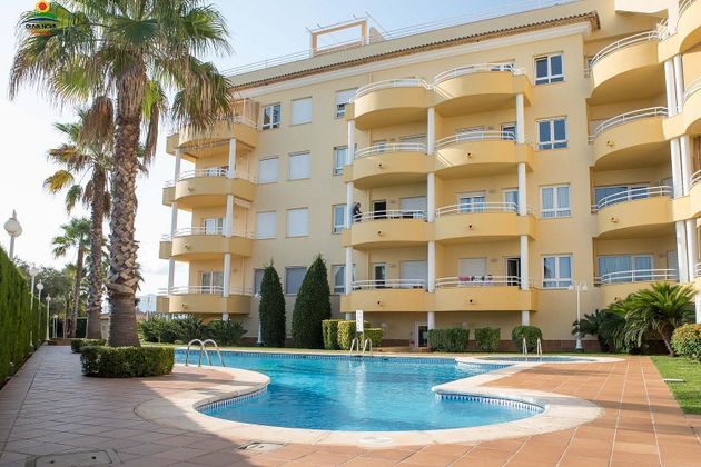 Foto 1 de Venta de piso en Oliva Nova de 2 habitaciones con terraza y piscina