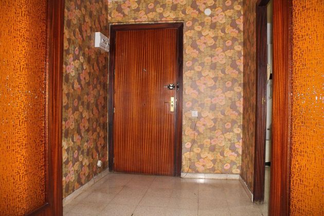 Foto 2 de Piso en venta en Sector Sur  - La Palmera - Reina Mercedes de 4 habitaciones con terraza y ascensor