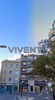 Foto 2 de Pis en venda a Centro - Murcia de 3 habitacions amb terrassa i jardí