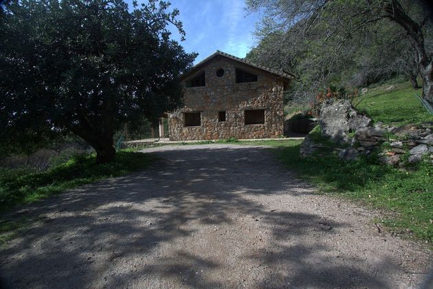 Foto 1 de Casa rural en venda a calle Las Monjas de 3 habitacions amb terrassa i jardí