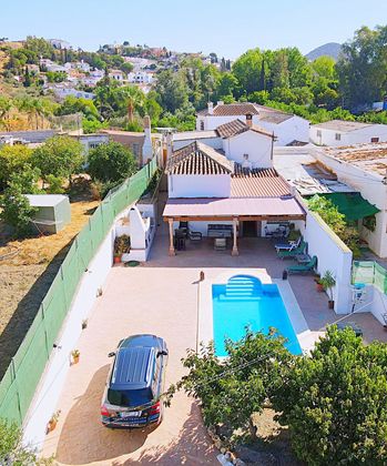Foto 2 de Xalet en venda a calle Lugar Partido la Charca de 3 habitacions amb terrassa i piscina
