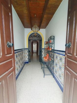 Foto 2 de Casa adossada en venda a Aznalcóllar de 6 habitacions amb piscina i aire acondicionat