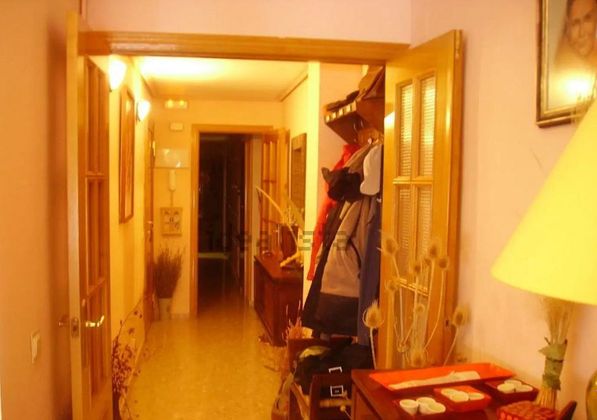Foto 2 de Piso en venta en Els Orriols de 4 habitaciones con aire acondicionado y calefacción