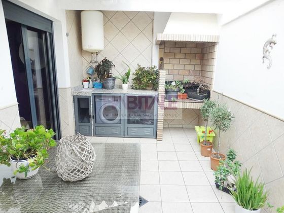 Foto 1 de Casa en venta en Llocnou d´En Fenollet de 3 habitaciones con terraza y garaje