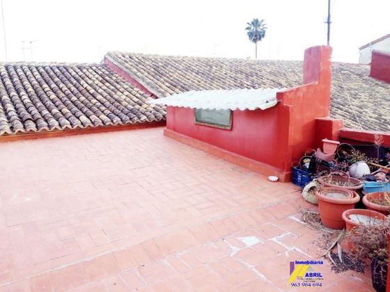 Foto 1 de Casa adosada en venta en Sedaví de 5 habitaciones con terraza y balcón