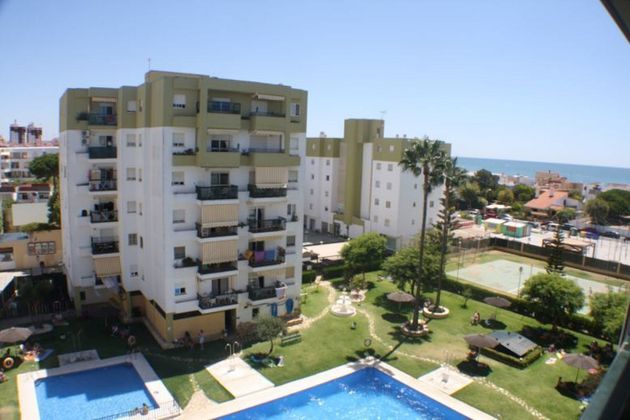 Foto 1 de Pis en venda a avenida Extremadura de 3 habitacions amb terrassa i piscina