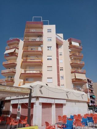 Foto 1 de Venta de piso en avenida Castilla de 3 habitaciones con terraza y ascensor