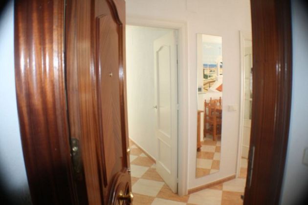 Foto 2 de Piso en venta en avenida Isla Cristina de 3 habitaciones con terraza y piscina