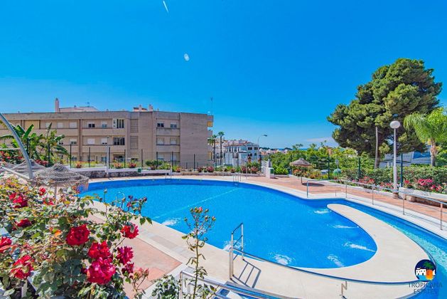 Foto 1 de Venta de piso en avenida Costa del Sol de 3 habitaciones con terraza y piscina