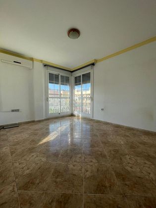 Foto 1 de Pis en venda a calle Palencia de 2 habitacions amb ascensor