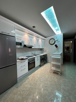 Foto 2 de Piso en alquiler en carretera Alfonso XIII de 2 habitaciones con muebles y aire acondicionado