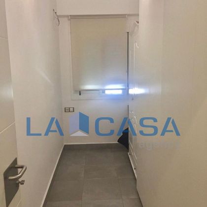 Foto 2 de Piso en venta en Doctor Barraquer - G. Renfe - Policlínico de 3 habitaciones con terraza y garaje