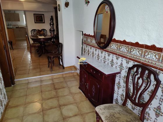Foto 2 de Chalet en venta en Centro - El Castillo de 6 habitaciones con terraza y garaje