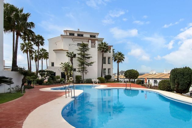 Foto 2 de Àtic en venda a calle Las Brisas de 3 habitacions amb terrassa i piscina