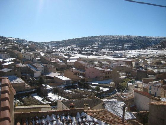 Foto 2 de Casa rural en venta en Monterde de Albarracín de 4 habitaciones con terraza
