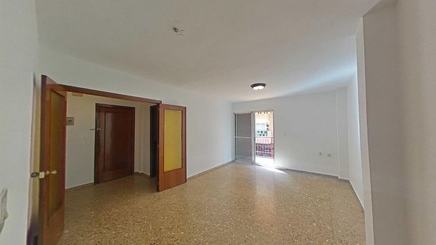 Foto 2 de Piso en venta en Alboraya Centro de 4 habitaciones con balcón