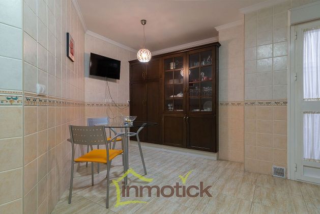 Foto 2 de Pis en venda a Centro - Huelva de 3 habitacions amb aire acondicionat i ascensor