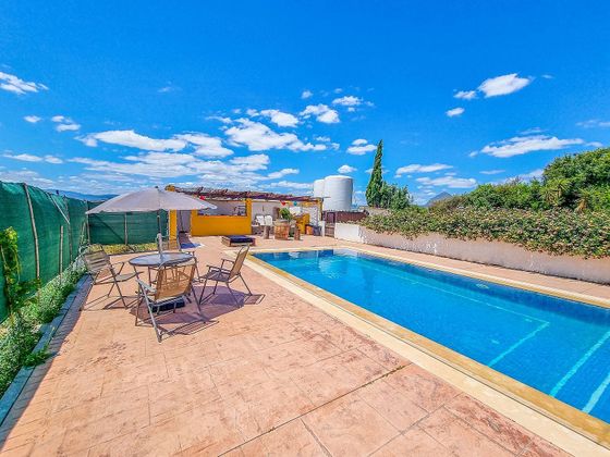 Foto 1 de Casa rural en venda a calle De Los Pescadores de 3 habitacions amb terrassa i piscina