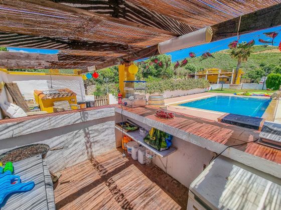 Foto 2 de Casa rural en venda a calle De Los Pescadores de 3 habitacions amb terrassa i piscina