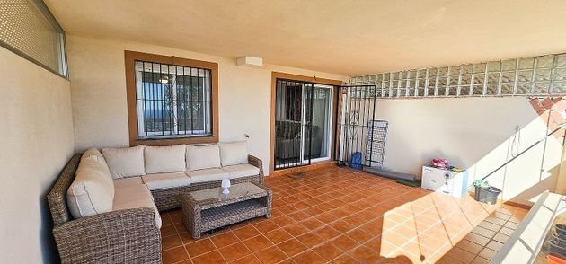 Foto 2 de Piso en venta en urbanización Cortesin de 2 habitaciones con terraza y piscina