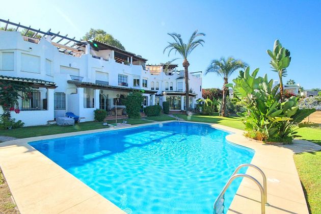 Foto 1 de Casa adossada en venda a calle Soleuropa Golf de 4 habitacions amb terrassa i piscina