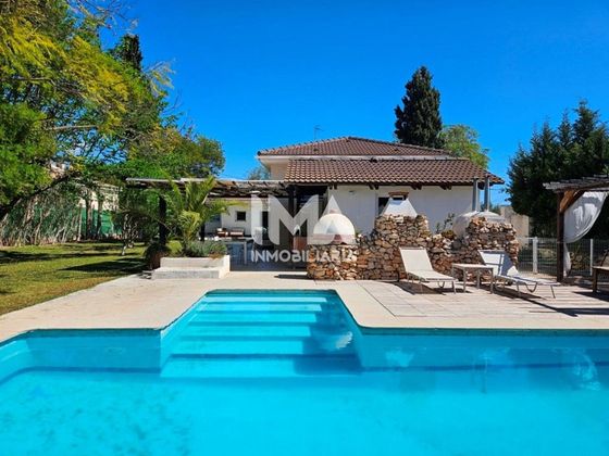 Foto 1 de Xalet en venda a Montealegre de 5 habitacions amb terrassa i piscina