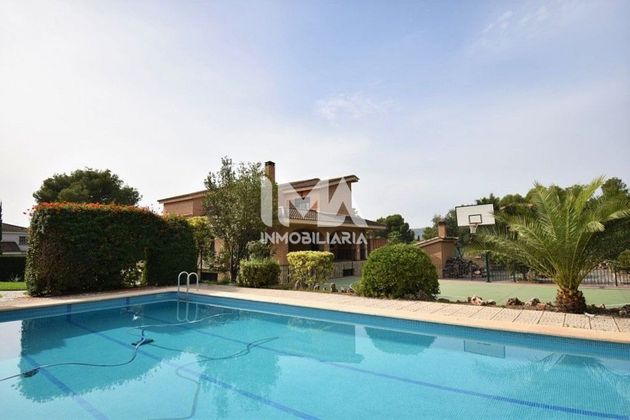 Foto 2 de Venta de chalet en Montepilar de 5 habitaciones con terraza y piscina