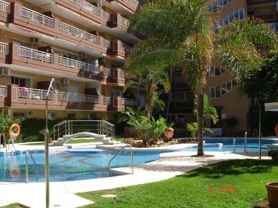 Foto 1 de Alquiler de piso en Playa de los Boliches de 1 habitación con terraza y piscina