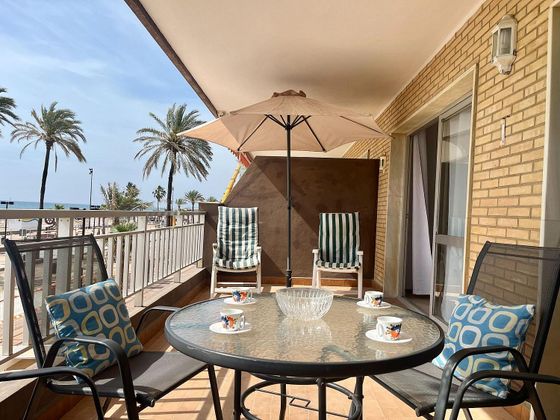 Foto 1 de Alquiler de piso en Playa de los Boliches de 2 habitaciones con terraza y piscina