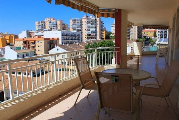 Foto 1 de Alquiler de piso en Los Boliches de 3 habitaciones con terraza y piscina