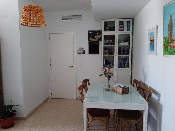 Foto 2 de Pis en venda a Tablada de 2 habitacions amb garatge i aire acondicionat