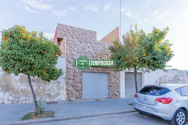 Foto 1 de Pis en venda a calle Jesús de Nazaret de 4 habitacions amb terrassa i garatge