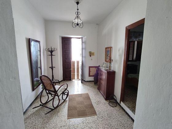 Foto 2 de Casa adossada en venda a avenida Extremadura de 8 habitacions amb terrassa i garatge