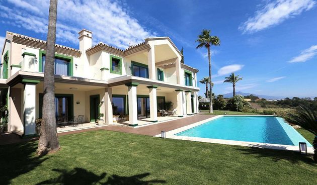 Foto 1 de Xalet en lloguer a El Padrón - El Velerín - Voladilla de 5 habitacions amb terrassa i piscina