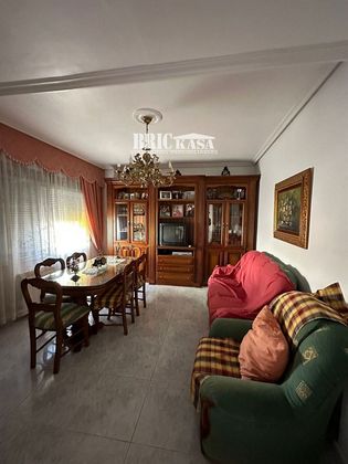 Foto 2 de Venta de casa en Torreorgaz de 4 habitaciones con jardín