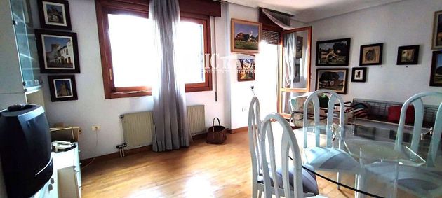 Foto 2 de Pis en venda a Centro - Cáceres de 3 habitacions amb terrassa i garatge