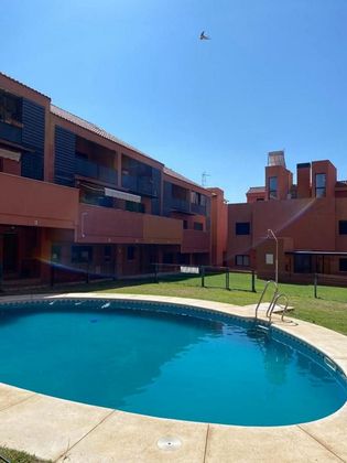 Foto 2 de Casa en venda a Guillena de 3 habitacions amb terrassa i piscina
