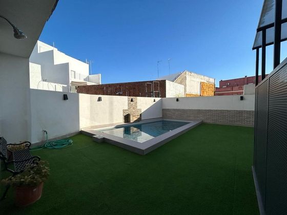 Foto 2 de Pis en lloguer a La Paz de 2 habitacions amb terrassa i piscina
